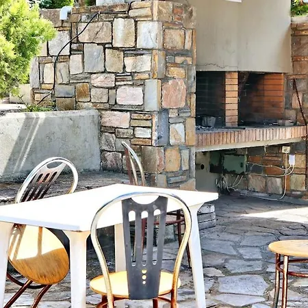 Bobby's House Apartment