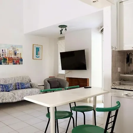 Bobby's House Apartment Hanioti
